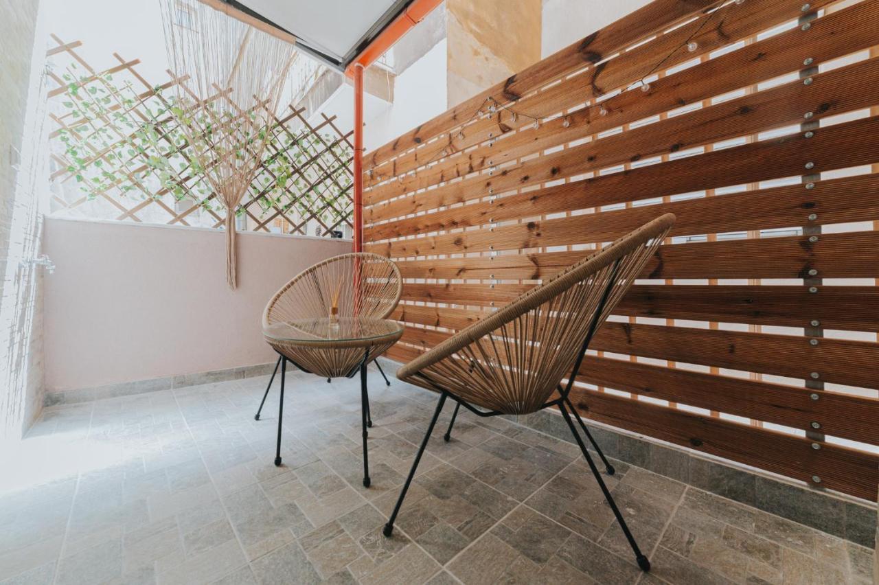 Comfy And Stylish Apartment เทสซาโลนิกิ ภายนอก รูปภาพ